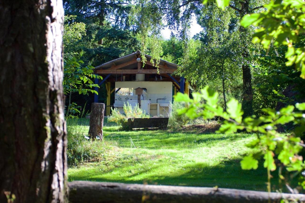 camping de la chagnée Saint-Aubin-le-Cloud Exterior foto